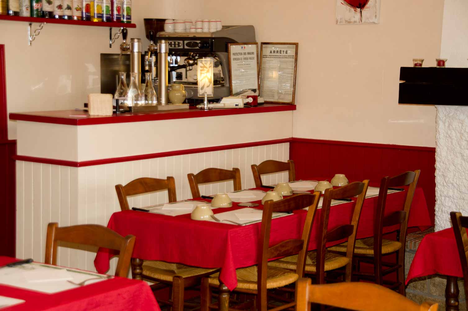 image de l'intérieur de la crêperie, vue générale